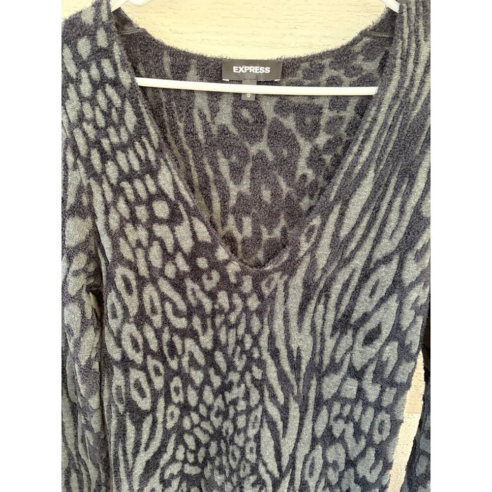 Express Animal Print Sweater Dress Gray Black V Neck Fuzzy Knit Size Medium - Picture 3 of 6